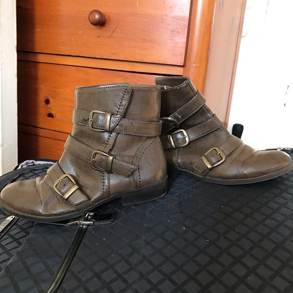 Mossimo Supply Co. booties - Picture 2 of 3